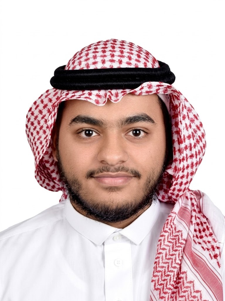 صورة الموظفة